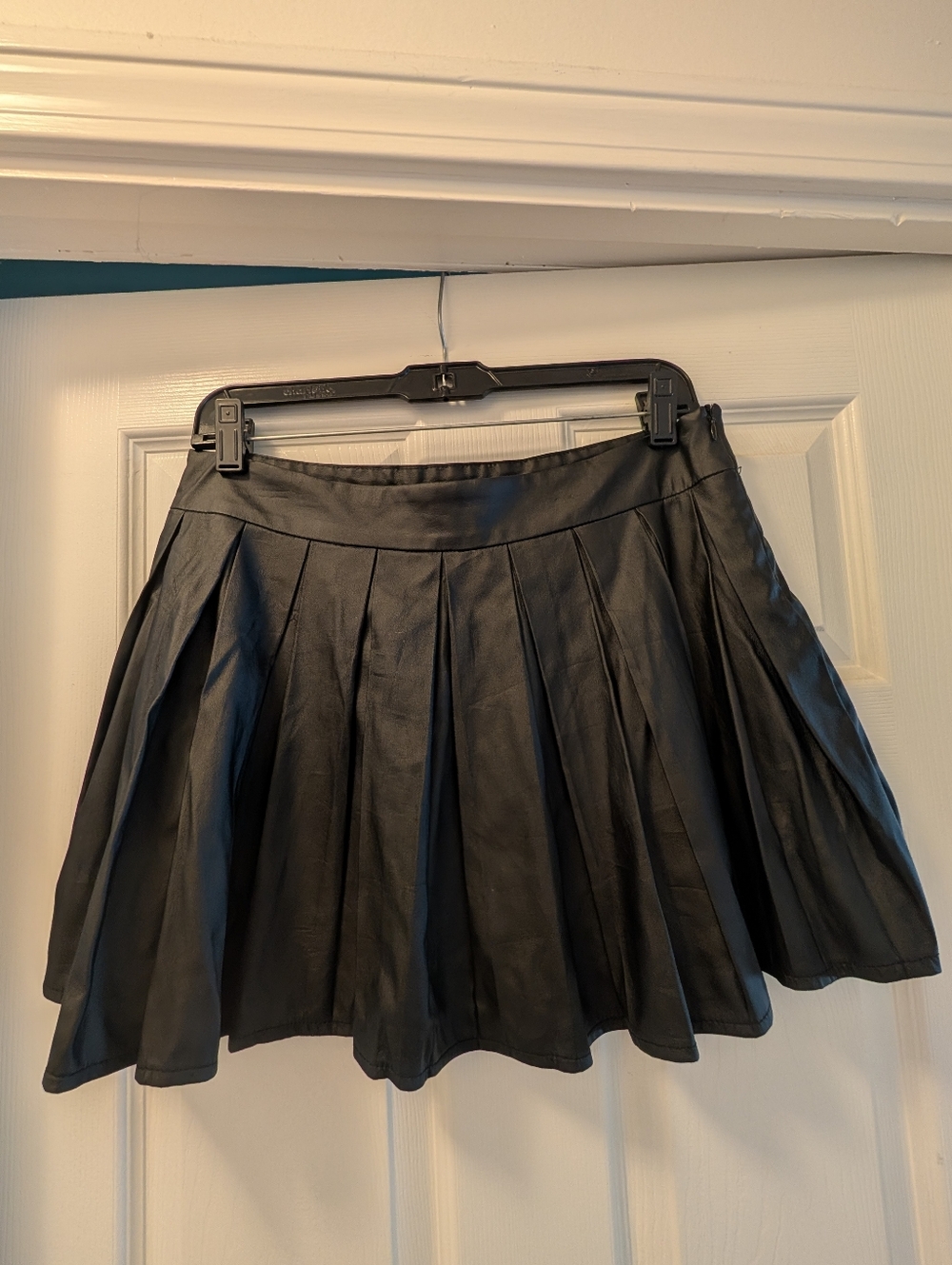 Wet Seal Black Pleated Vegan Leather Skater Skirt Size M